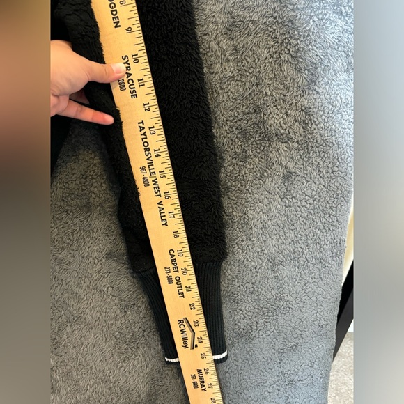 Athleta Black Sherpa Zip-Up Jacket Sz XS - Picture 7 of 7